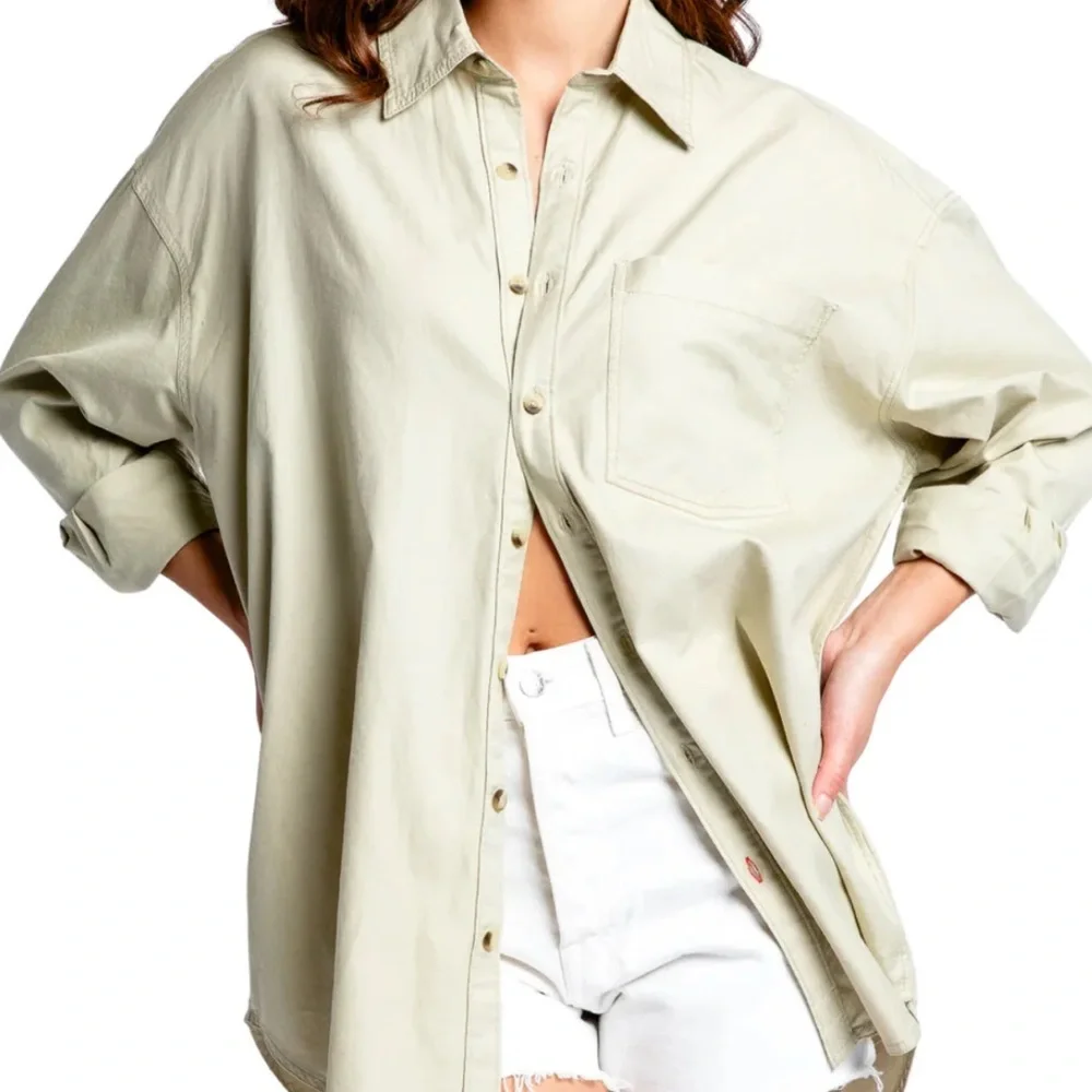 Free People The Freddie Tan khaki Castle wall color Oversized Button Down XS - Picture 3 of 15